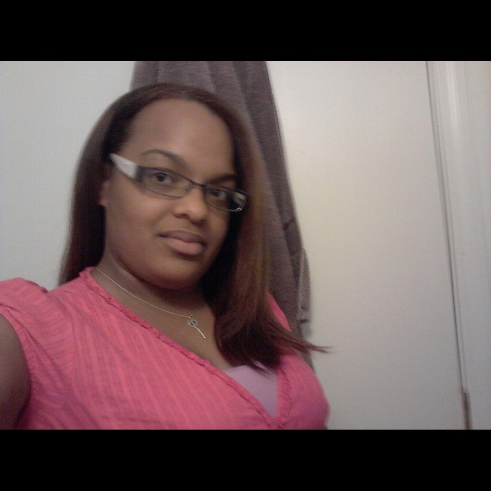 Meet your Posher, Dominique